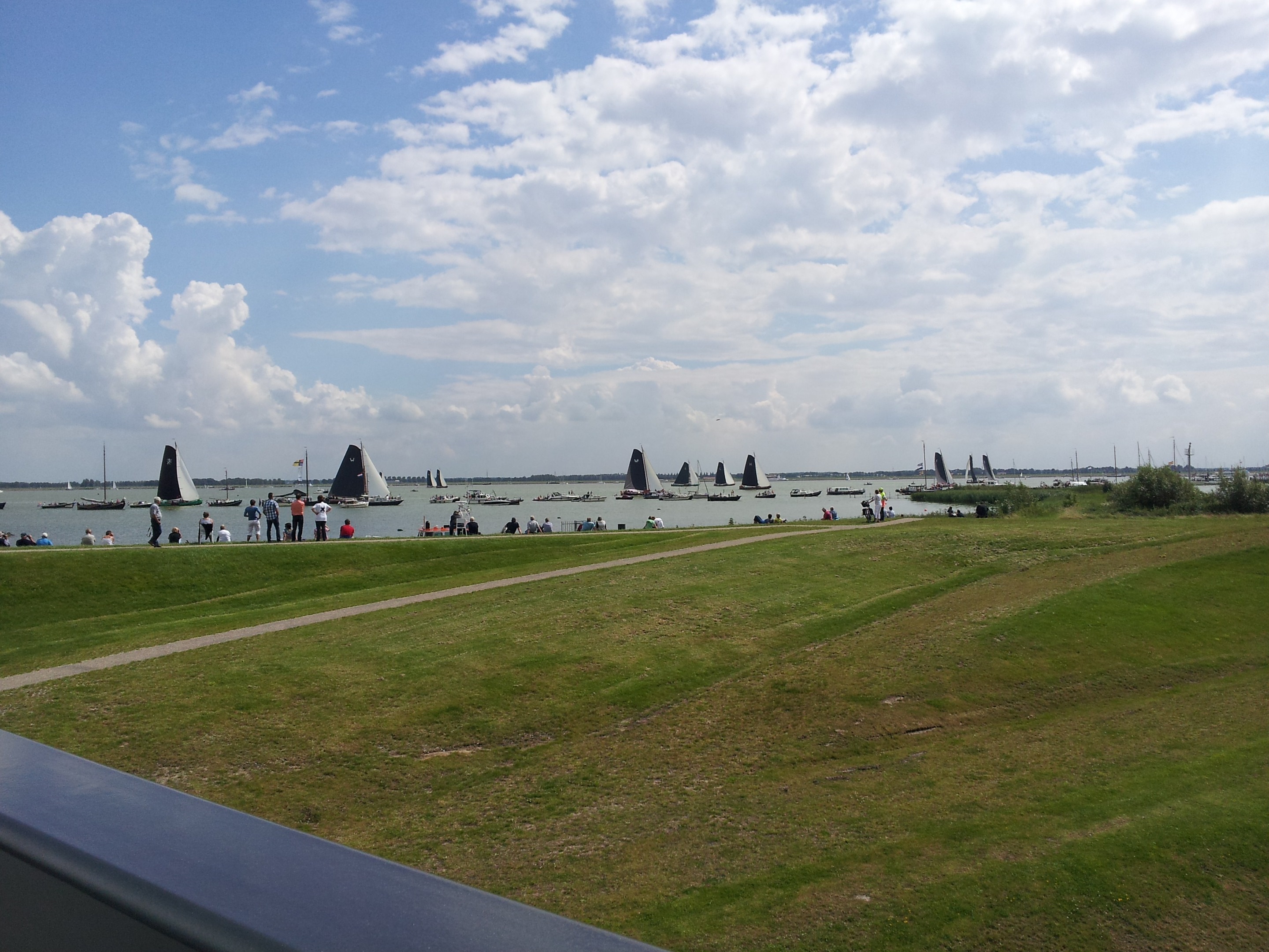 Volg het SKS Skûtjesilen vanuit 'skybox'