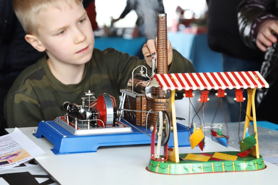 Bedien zelf een stoommachientje tijdens STOOMLAB op Tweede Paasdag!